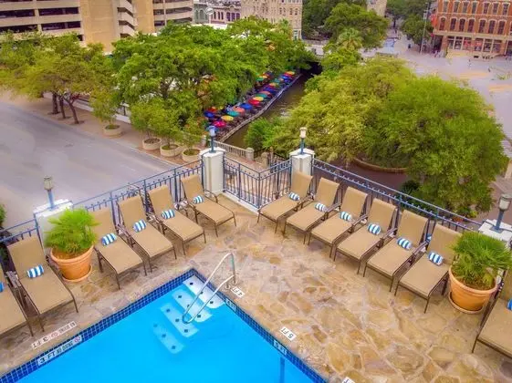 Hilton Palacio del Rio - Havuz