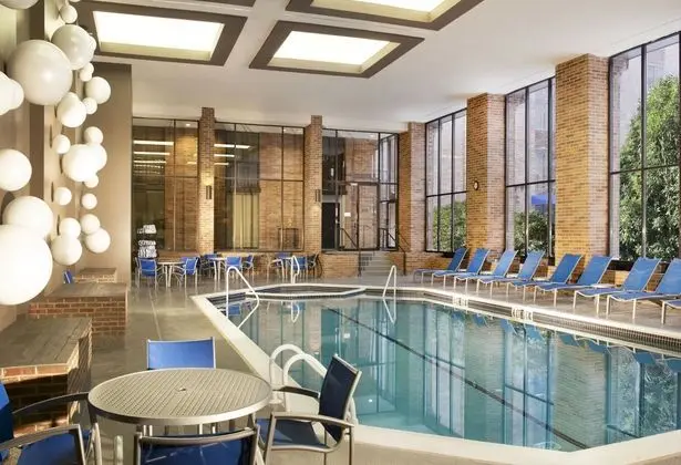Hilton Parsippany - Havuz
