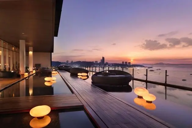 Hilton Pattaya - Dış Mekan
