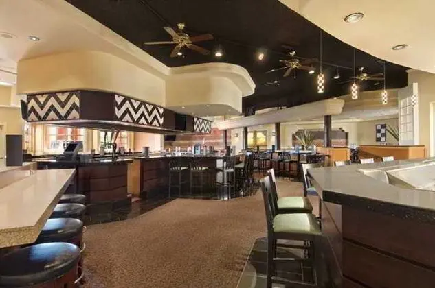 Hilton Phoenix Airport