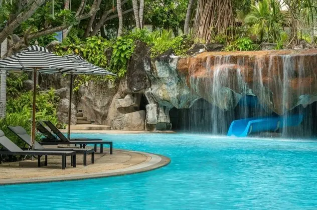 Hilton Phuket Arcadia Resort & Spa - Plaj
