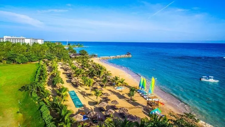 Hilton Rose Hall Resort & Spa - Plaj