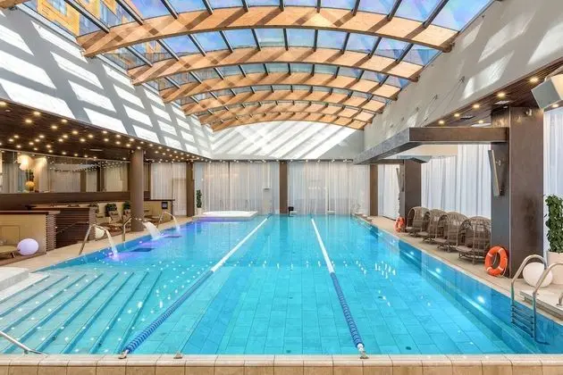 Hilton Saint Petersburg Expoforum - Havuz