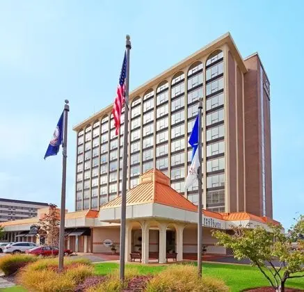 Hilton Springfield - Dış Mekan