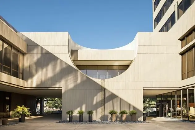 Hilton University of Houston - Dış Mekan