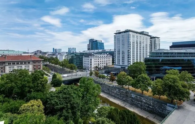 Hilton Vienna Park - Dış Mekan