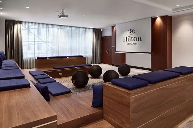 Hilton Vienna Park - Lobi