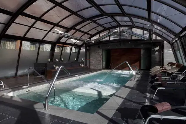 Hotel Himalaia Baqueira Pierre & Vacances Premium - Havuz