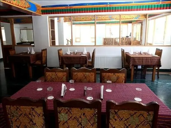 The Hotel Himalaya Leh - Yerinde Yemek