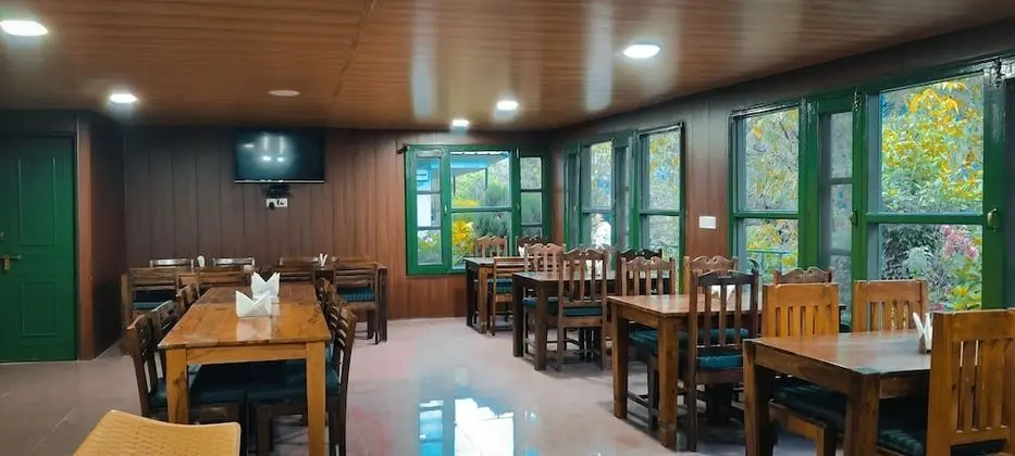 Himalayan High, Auli, By Himalayan Eco Lodges - Yerinde Yemek