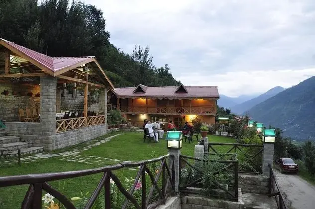 Himalayan Kothi Kais