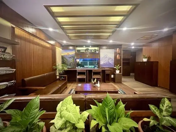 Himalayan Suite Hotel - Lobi