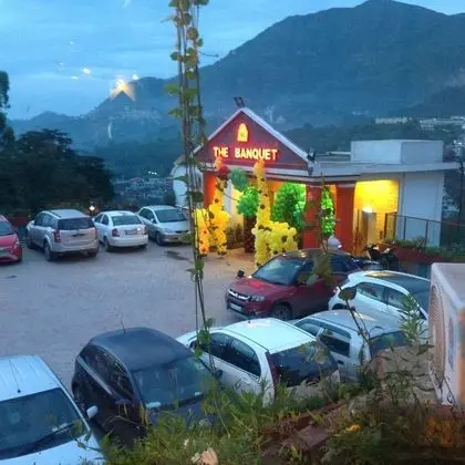Himani Resorts