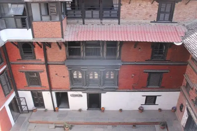 Hira Guest House