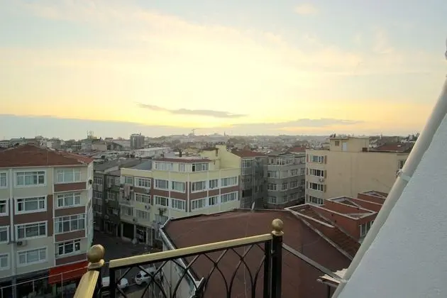 Hira Hotel