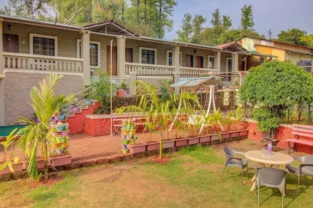 Hirkani Garden & Resort
