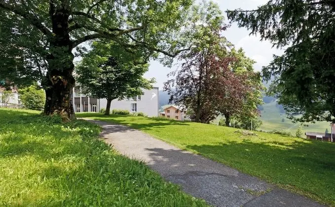 Hirschen Guesthouse - Dış Mekan