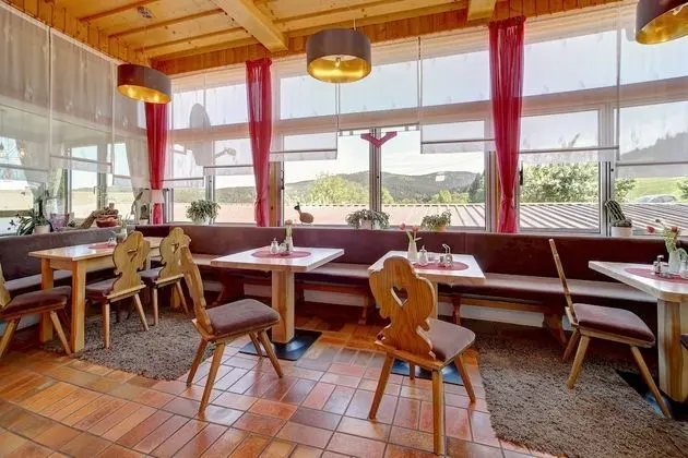 Hotel Hirschenstein - Yerinde Yemek
