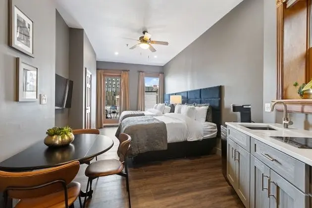 The Historic Blue Moon Hotel - NYC - Mutfak