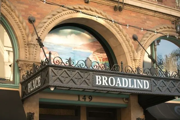 The Historic Broadlind Hotel at Long Beach Convention Center - Dış Mekan