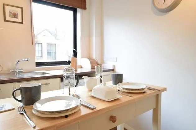 Historic City Centre Apt With Free Secure Parking - Mutfak