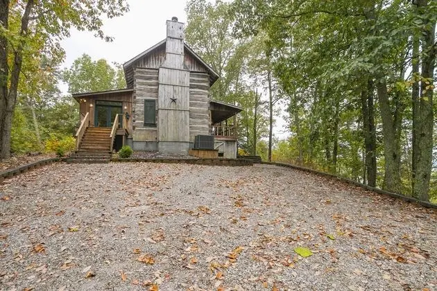 Historic Family Cabin to Watch the Sunset with 270 degree views of Kentucky Lake - Dış Mekan