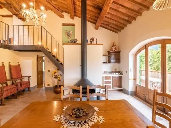 Historic Farmhouse With Swimming Pool, in Michelangelo's Places - Yerinde Yemek