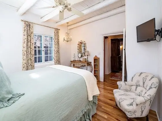 Historic Garden Retreat - Oda