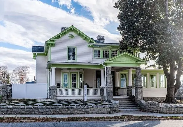 The Historic Magnolia House