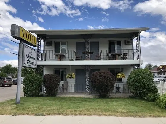 The Historic Mansion House Inn