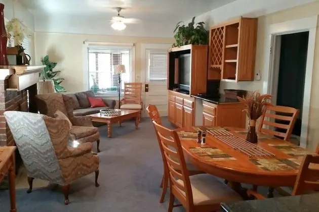 Historic SmartHome- King 1-5 Beds - İç Mekan