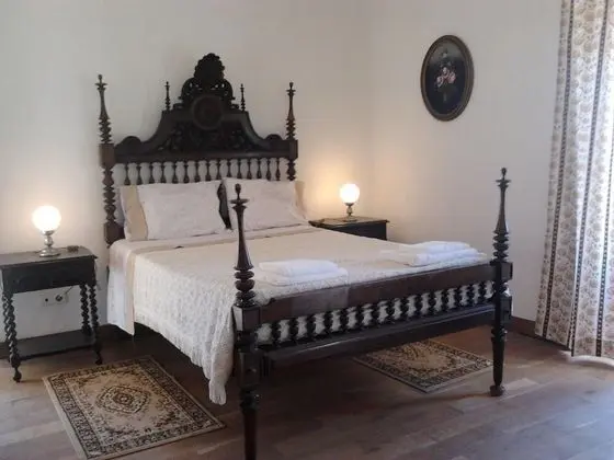Historical 3 - Bedroom Villa in Alcobaca - Oda