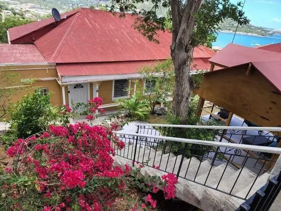Historical Cornerstone Inn - Dış Mekan