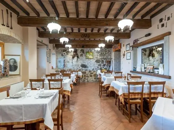 Historical Farmhouse at the Foot of the Apennines in Tuscany - Yerinde Yemek