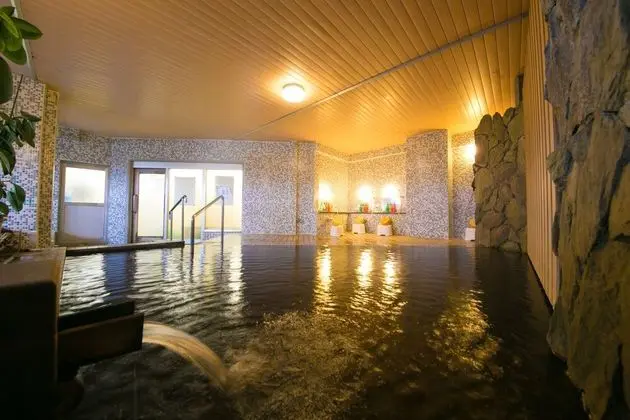 Hitoyoshi Onsen Nabeyahonkan - Spa