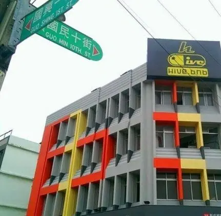 Hive Backpackers