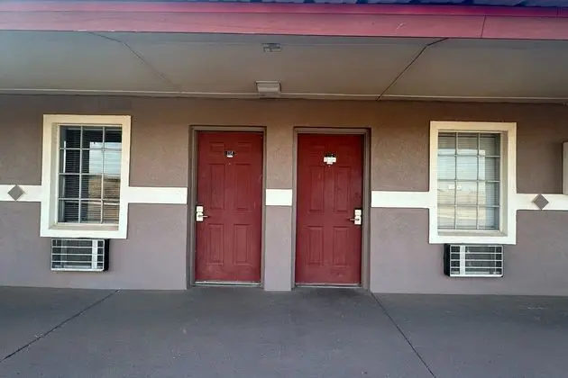 HiWay Inn Express of Elk City - Dış Mekan