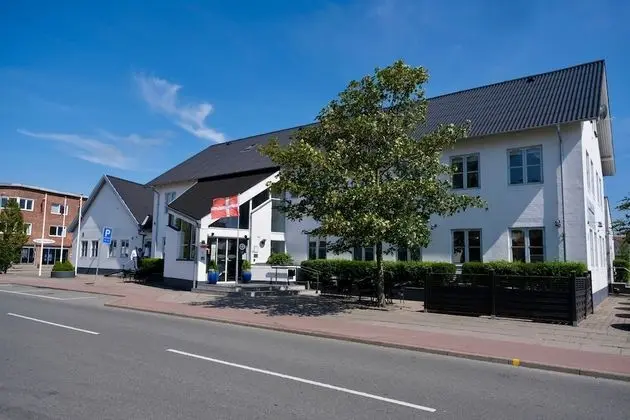 Hotel Hjallerup Kro - 1