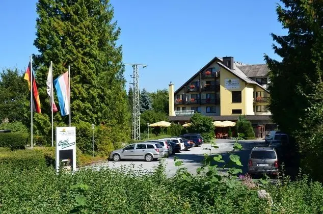 HK-Hotel Der Jägerhof Willebadessen - Dış Mekan