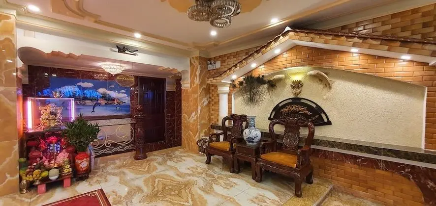 Hoang Quan Hotel - Lobi