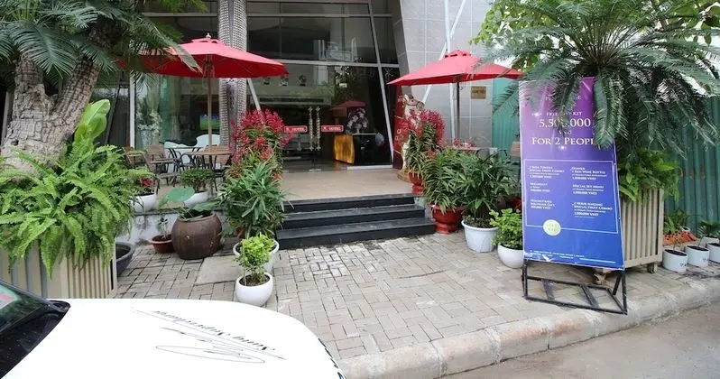 Hoang Trieu Hotel - Dış Mekan