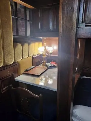 Hocus Pocus Tiny Hotel - Genel