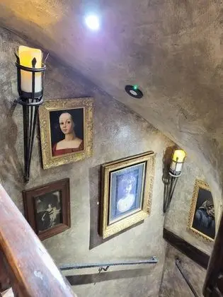 Hocus Pocus Tiny Hotel - Lobi