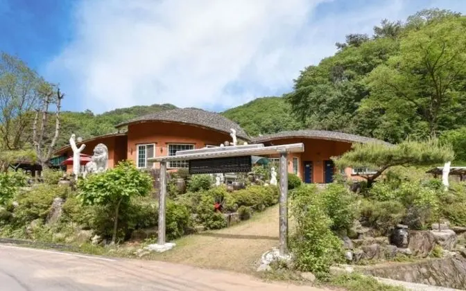 Hoengseong Haetbitdungji Pension