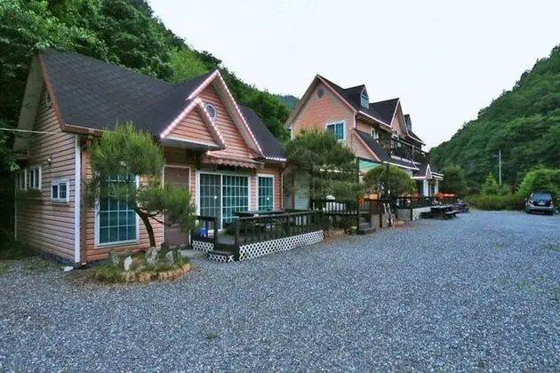 Hoengseong Jamjari Pension