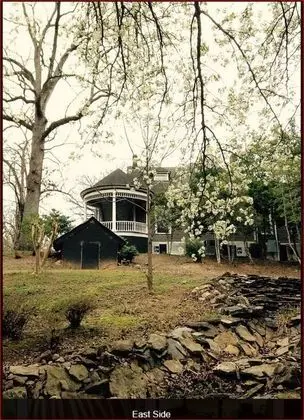 Hogan House at Rose Hill B&B - Dış Mekan