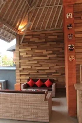 Hokita Homestay - Lobi