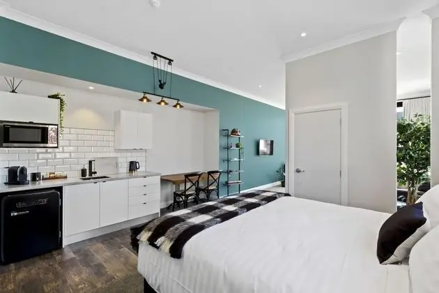 Hokitika Fire Station Boutique Accommodation - Mutfak