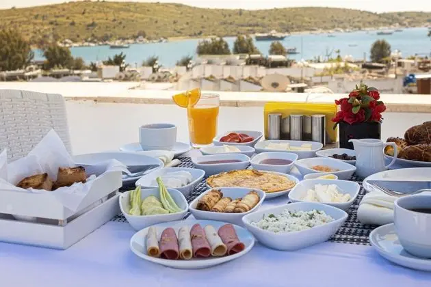 Hola Bodrum - Genel
