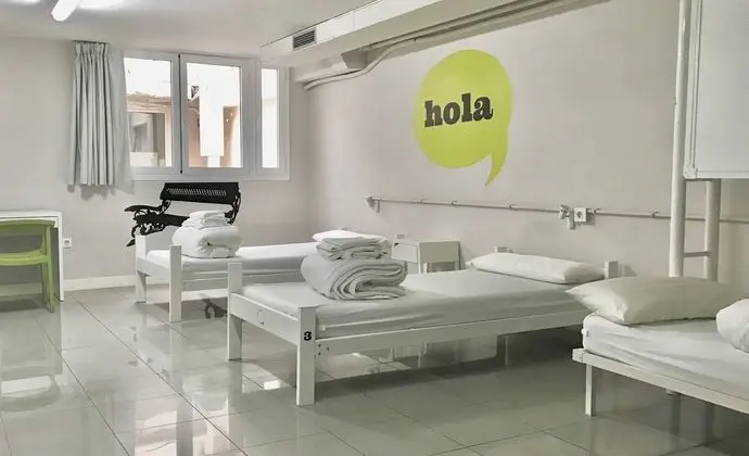 Hola Hostal Eixample - Genel